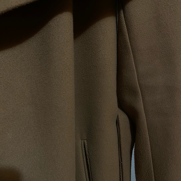 Brown coach, like new - Picture 3 of 3